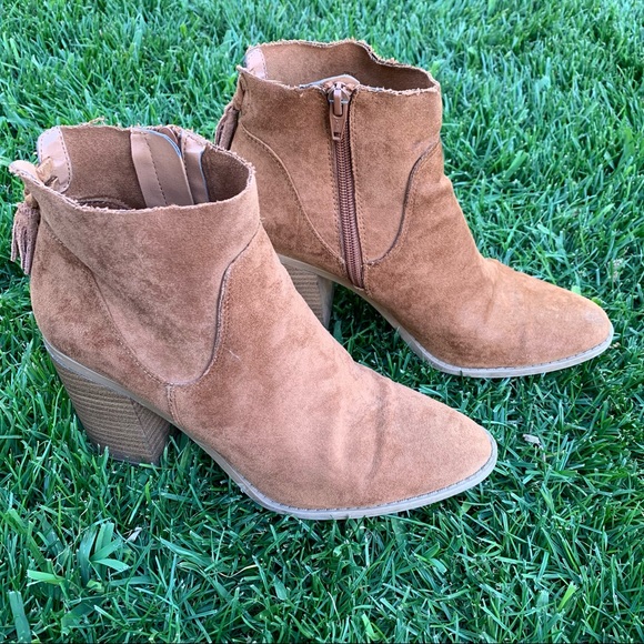 Universal Thread Cognac Booties - Picture 2 of 7